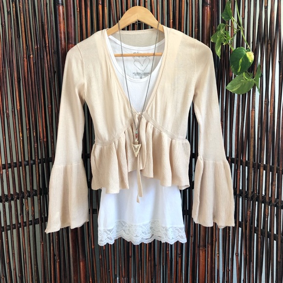 Cream boho sleeve cardigan style ruffled sweater - Picture 1 of 8